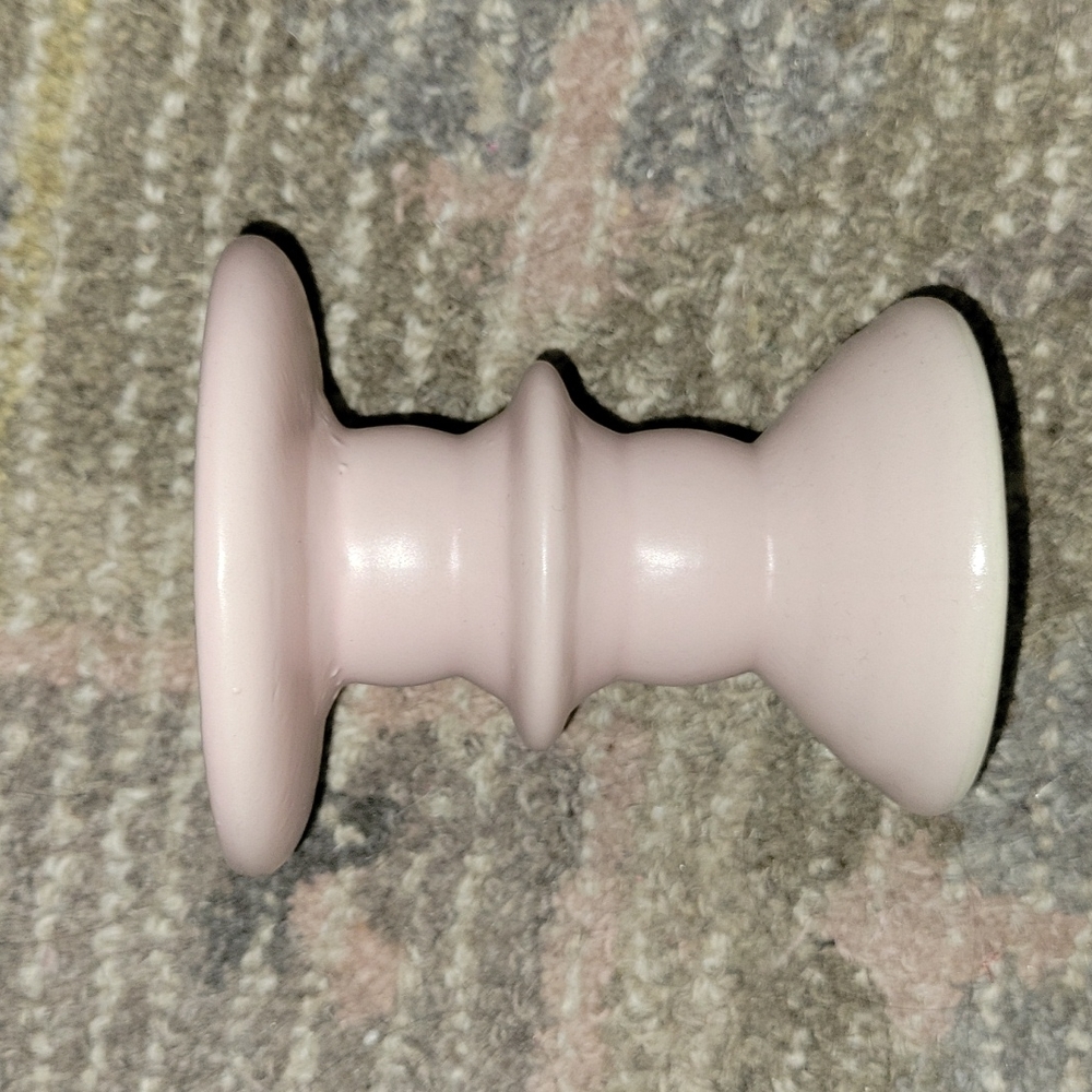 Single wick candle holder